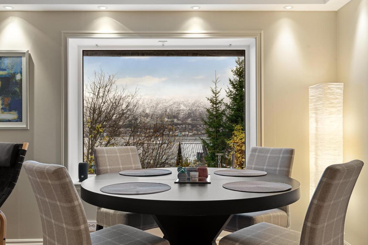 Cozy Elegant 2Bedroom Apt W/Parking And Nice View Tromsø Extérieur photo
